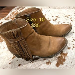 Corral Circle G Fringe Shorty Boots Sz 10